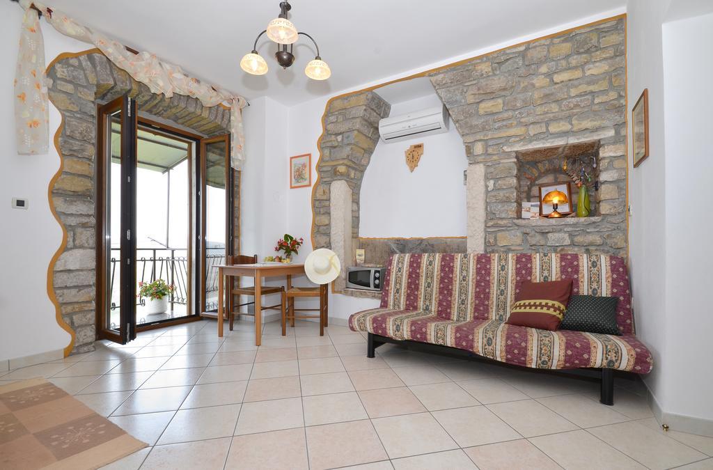 Bella Vista Apartments Motovun Exterior foto